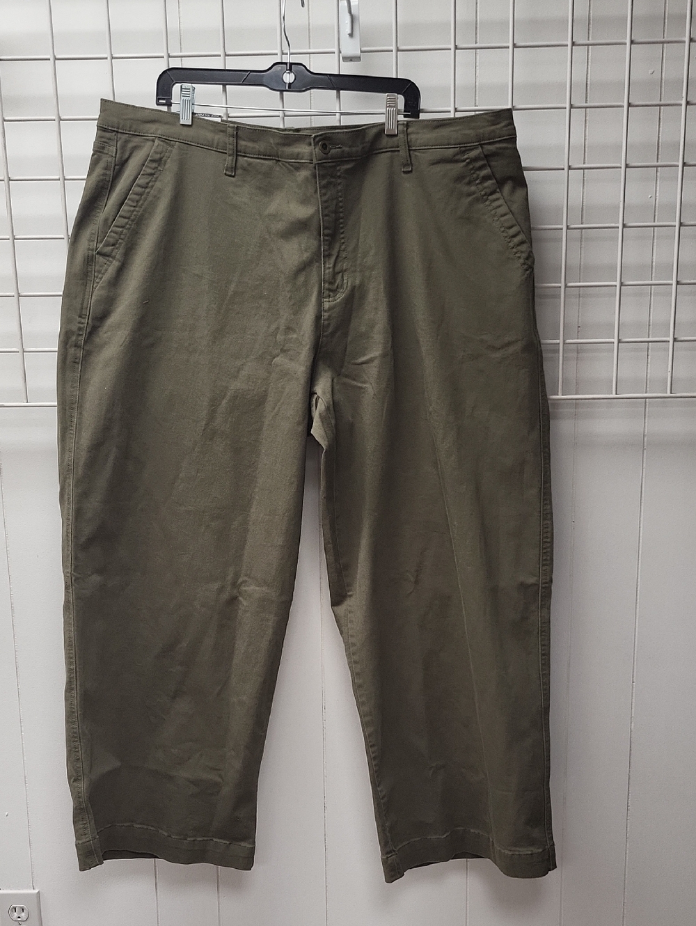 NWT, Nine West WIDE LEG Olive Green Pants, SIZE 20
